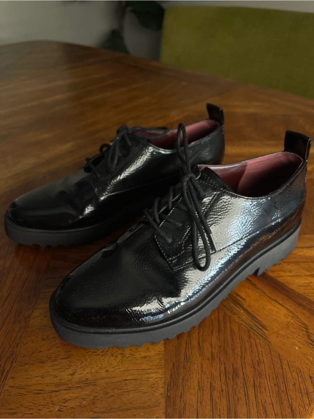 Franco Sarto patent Carey 2 women’s Oxford shoes